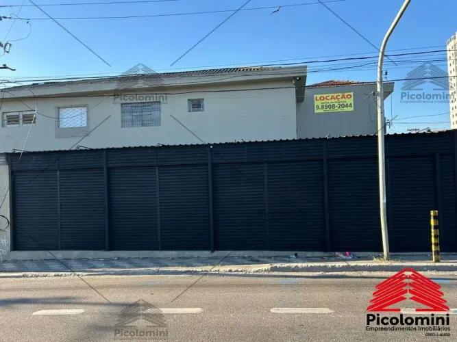 Galpão para locação na Vila Matilde de 245 m², 10 vaga, próximo à vários comércios como fa