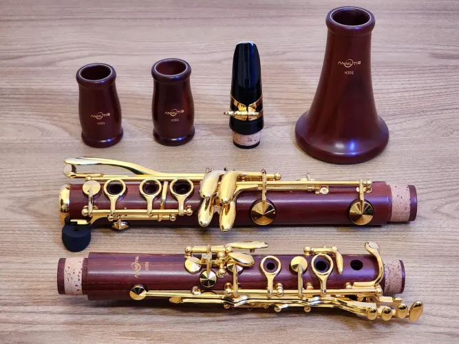Clarinete em Madeira Rosewood chaves douradas Anmutig H35G