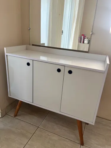 Armário lindo para casa ou estética