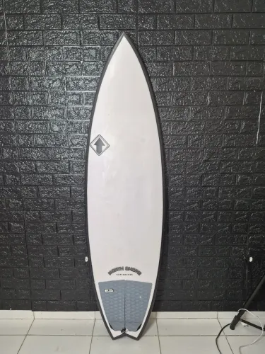 Prancha de Surf Hibrida Carbono/Epóxi - Seminova