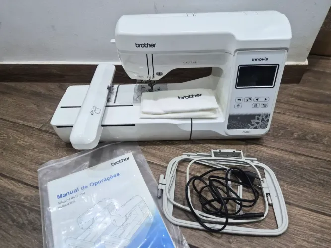 Maquina Bordadeira Brother Pe810L NOVA com bolsa de transporte