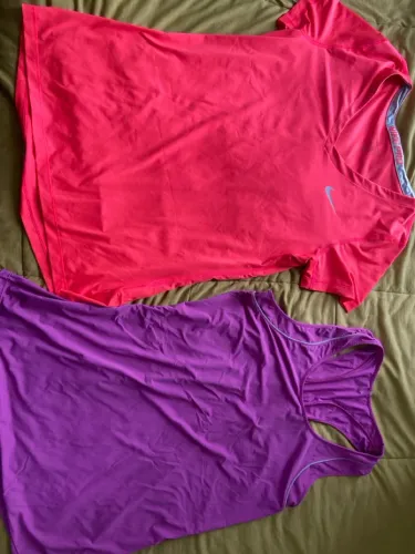 Blusa academia Nike + track field original