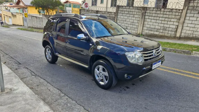 Renault Duster Dynamique 2.0 Hi-flex 16V Aut. 2014