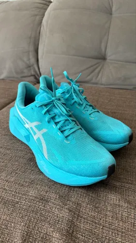 Asics Novablast 6