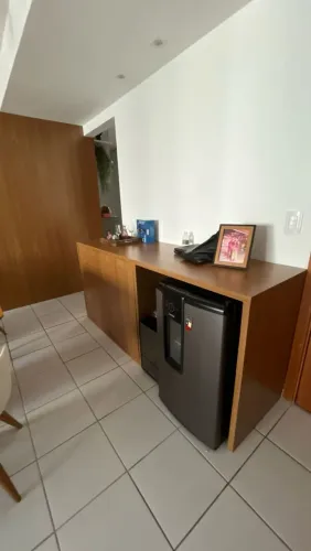 Vagas pra marceneiro e ajudante prático de marcenaria. 