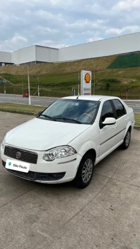 Fiat Siena Tetrafuel 1.4 MPI Fire Flex 8V 4P 2011