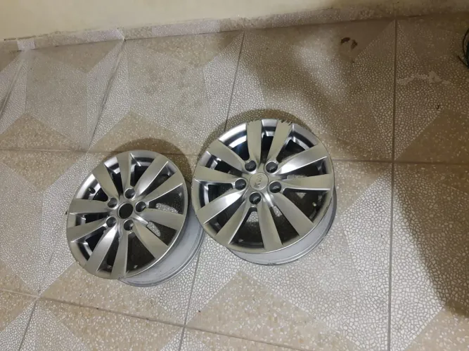 Jogo de Rodas Originais Kia Cerato Aro 16 (Furação 5x114) - Preço para Desocupar Lugar!