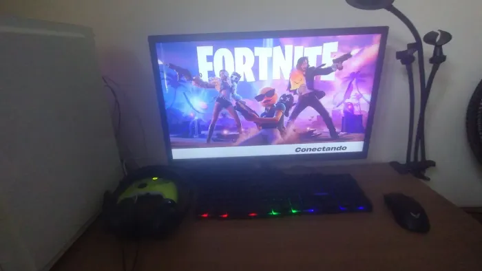 Pc Gamer roda vários jogos