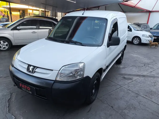 Peugeot Partner Van 1.6 Flex 16V 5P 2011