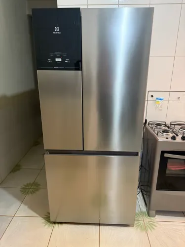 Geladeira electrolux 590 litros french door.