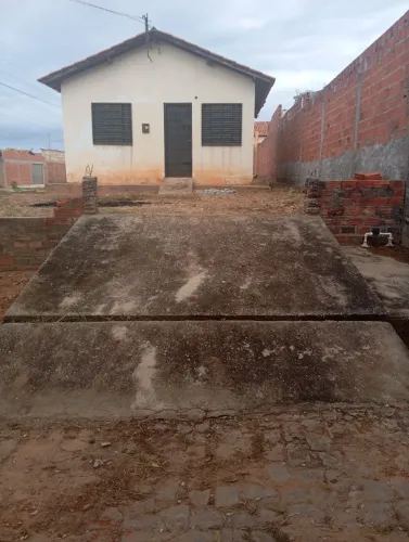 Alugo casa no nova alegria II, 2 quatos