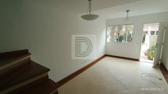 Casa em Condomínio fechado ao lado do The Square Open Mall