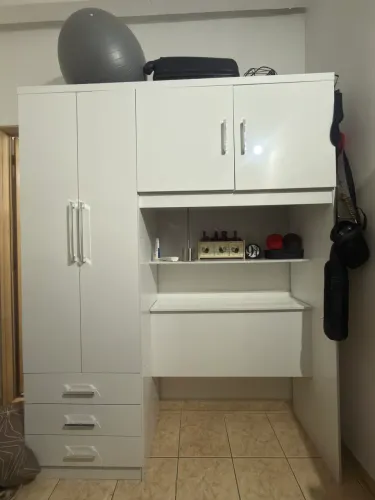 Vendo guarda-roupa solteiro desmontado