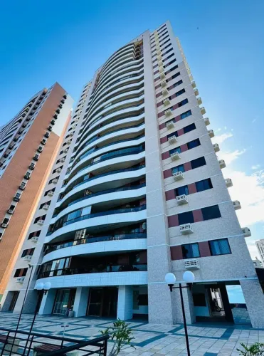Apartamento de 150 m² na Varjota, com 3 suítes e 2 vagas.