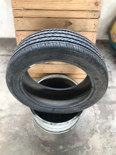 PNEU 235/45 R17 - ÓTIMO ESTADO | PREÇO IMPERDÍVEL
