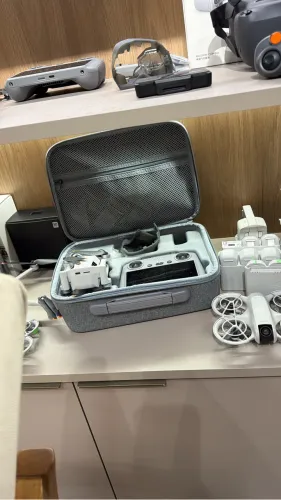 DJI mini 4 Pro somente drone com 2 baterias