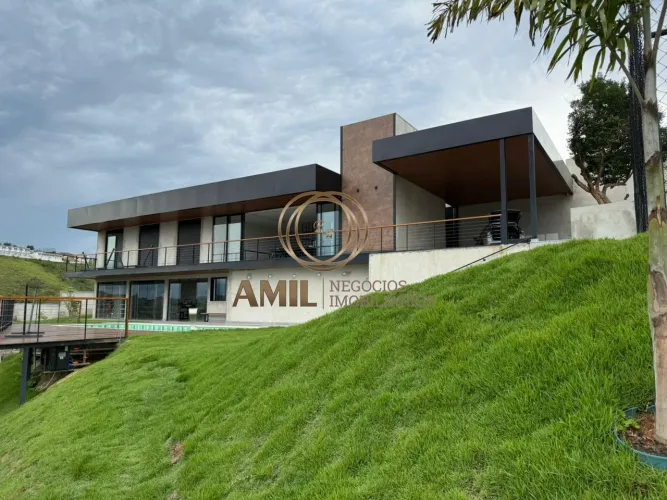 RA AMIL vende Chácara alto padrão, 03 suites, A/C420m², Terreno 1.500m², Igaratá