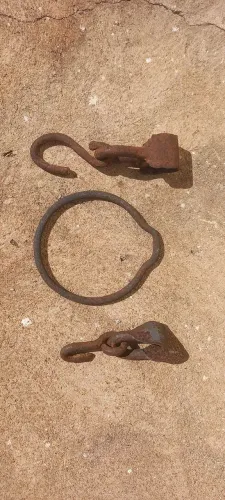 Peças de carroça antiga