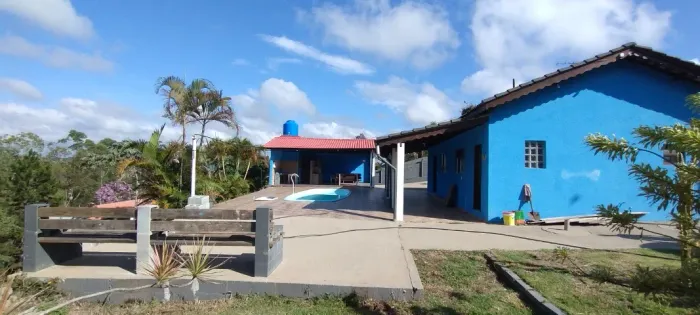 Chácara em Biritiba Mirim com casa piscina e churrasqueira 1.000m ²