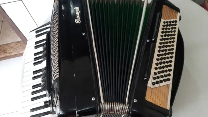acordeon italiana 80 baixos oferta