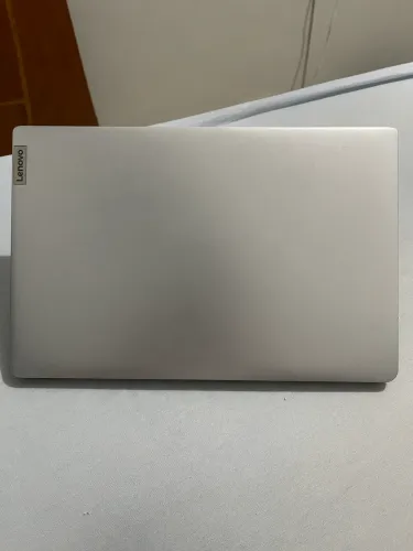 Notebook Lenovo (i3 12ª Geração / 12GB RAM / SSD 512GB / Windows 11 Pro