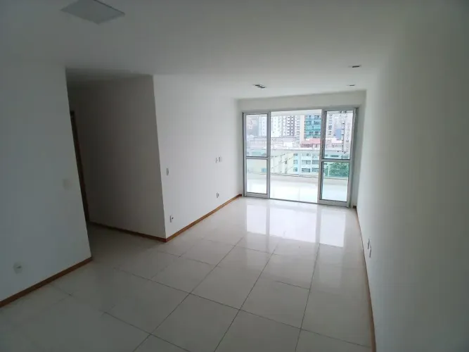 Imóvel para aluguel possui 107 metros quadrados com 3 quartos em Bento Ferreira - Vitória