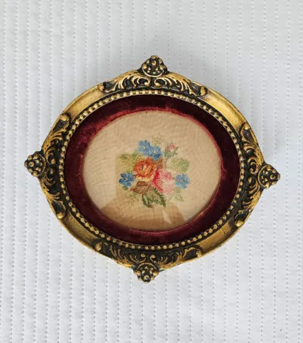 Quadro Antigo Em Bordado Petit Point Flores