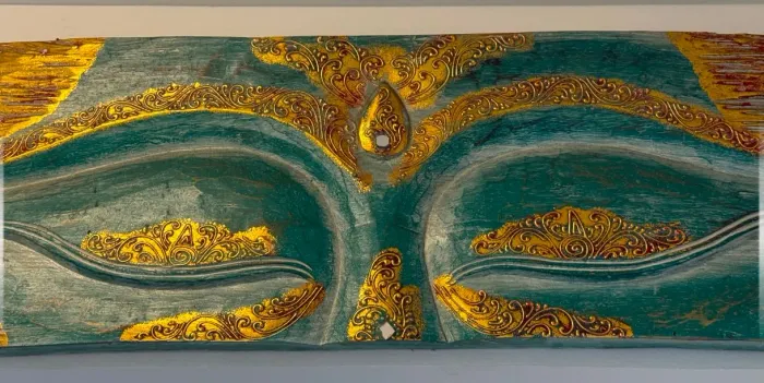 PAINEL DECORATIVO OLHOS DE BUDA EM MADEIRA ARTESANAL BALI