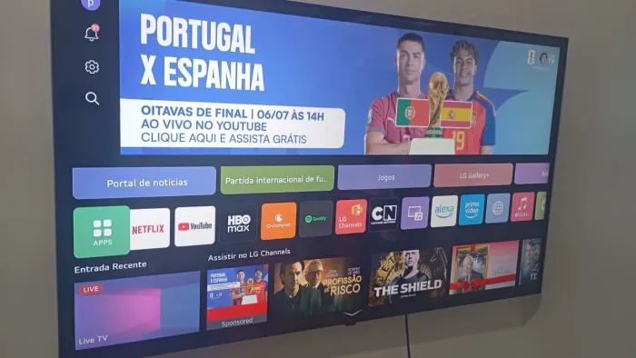 Tv smart de 50 polegadas , sem defeitos e com pouco tempo de uso