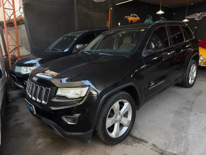 Jeep Grand Cherokee Limited 3.0 TB Dies. AUT 2015