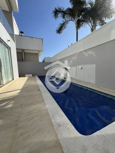 Sobrado para locação com 4 suítes - 435 m²- Nova Uberlândia - Uberlândia/MG