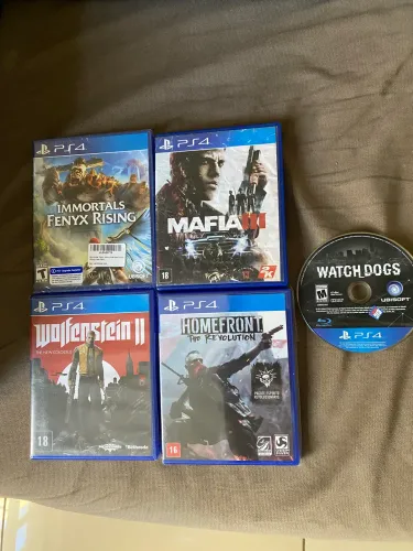 Vendo LOTE 5 jogos PS4