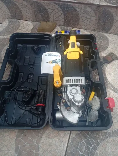 Máquina de cortar parede