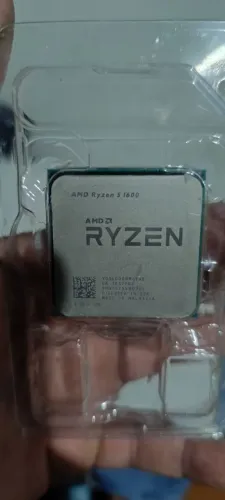 Processador Ryzen 5 1600 funcionando perfeitamente