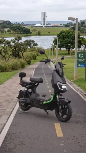 Scooter Elétrica Catavento 1000W Preta 0km, Lítio, Bluetooth e NFC