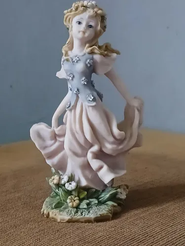 Dama de porcelana