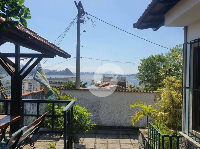 Casa à venda, 374 m² por R$ 1.500.000,00 - Charitas - Niterói/RJ