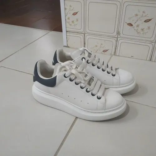 Tênis branco grande tamanho 42