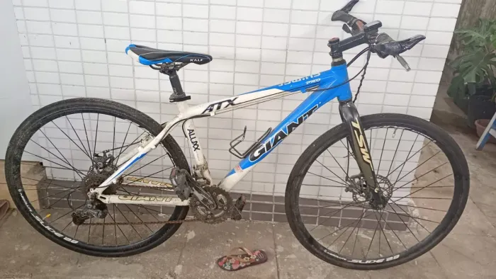 Bicicleta Giant em ótimo estado de conservação