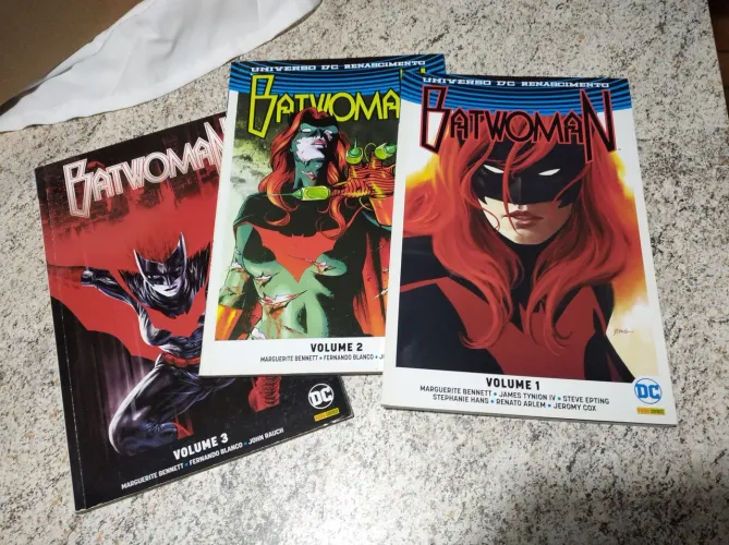 Batwoman Elegia e  Renascimento - 3 volumes (completo)