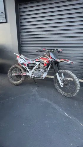 Honda XR 200 - Trilha