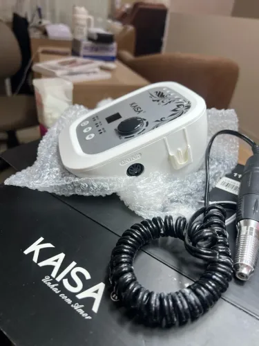 Vendo motor de unhas , marca Kaisa , estado de novo 