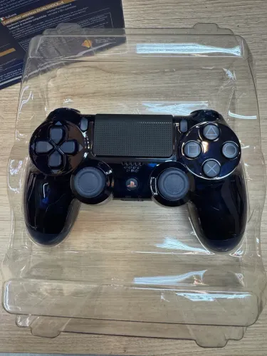 Dualshock 4 Edição especial 500 milhões 