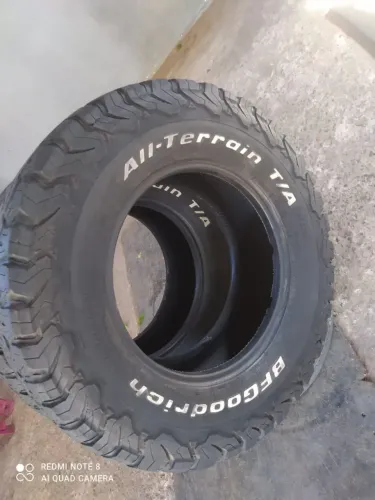 Vendo pneus
