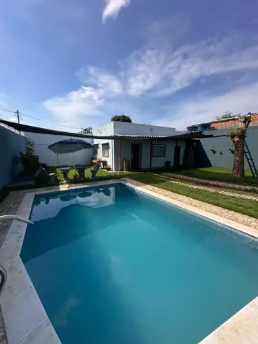 Casa linda á venda no bairro Jardim Imperial II em Cuiabá com piscina