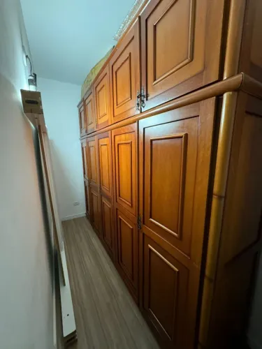 Doação guarda roupa grande