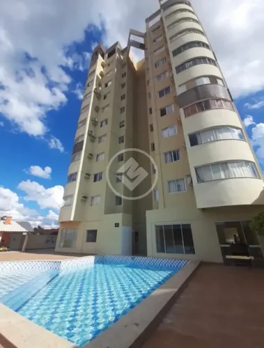Apart 2/4 c/suite na avenida da Feira codigo: 381446