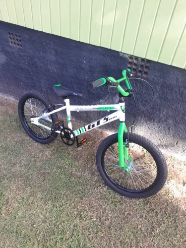 Bicicleta aro 20 nova