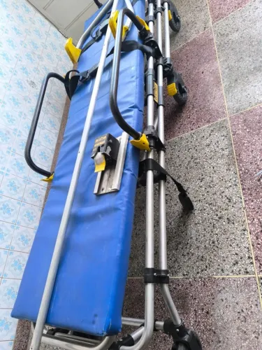 Maca Sitmed, modelo MRS 310 profissional retrátil para ambulância usada em ótimo estadeo..