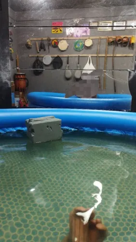 Vendo piscina inflável 2000 l usada apenas uma vez .